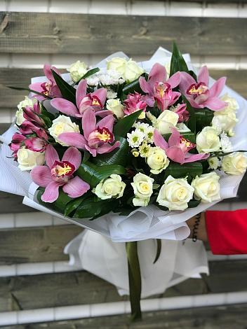 Букет цветов из: Розы и Хризантемы в Пышме